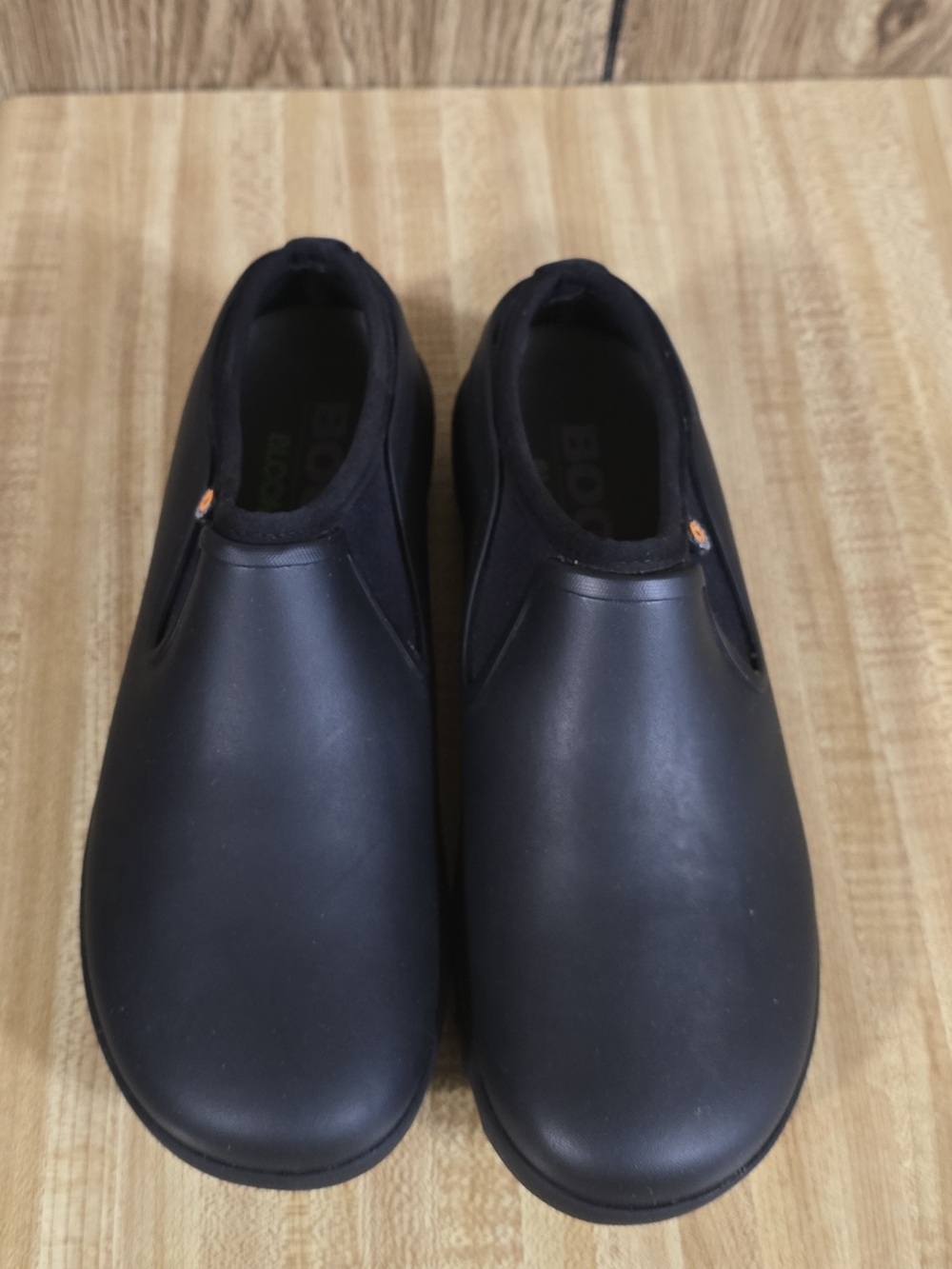 Bogs Size 7 Women's Slip-On Waterproof Shoes - Black NWOT